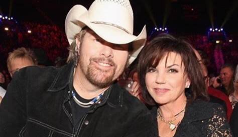 how many times has toby keith been married