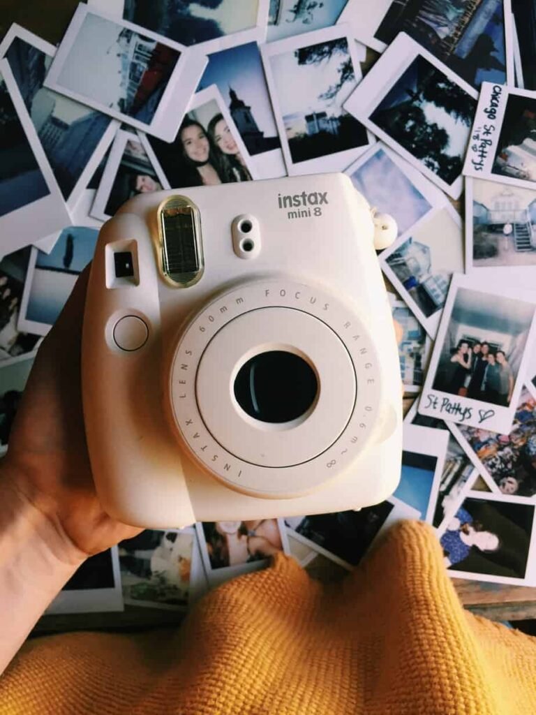 how to use a polaroid