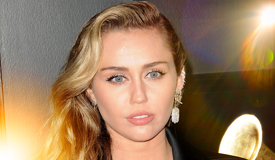 miley cyrus height and weight