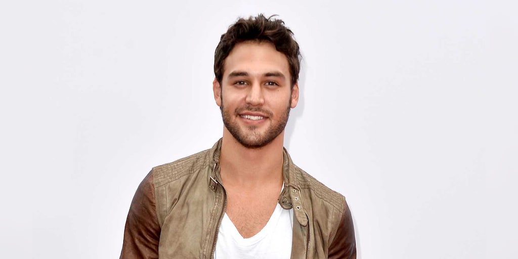 ryan guzman relationships